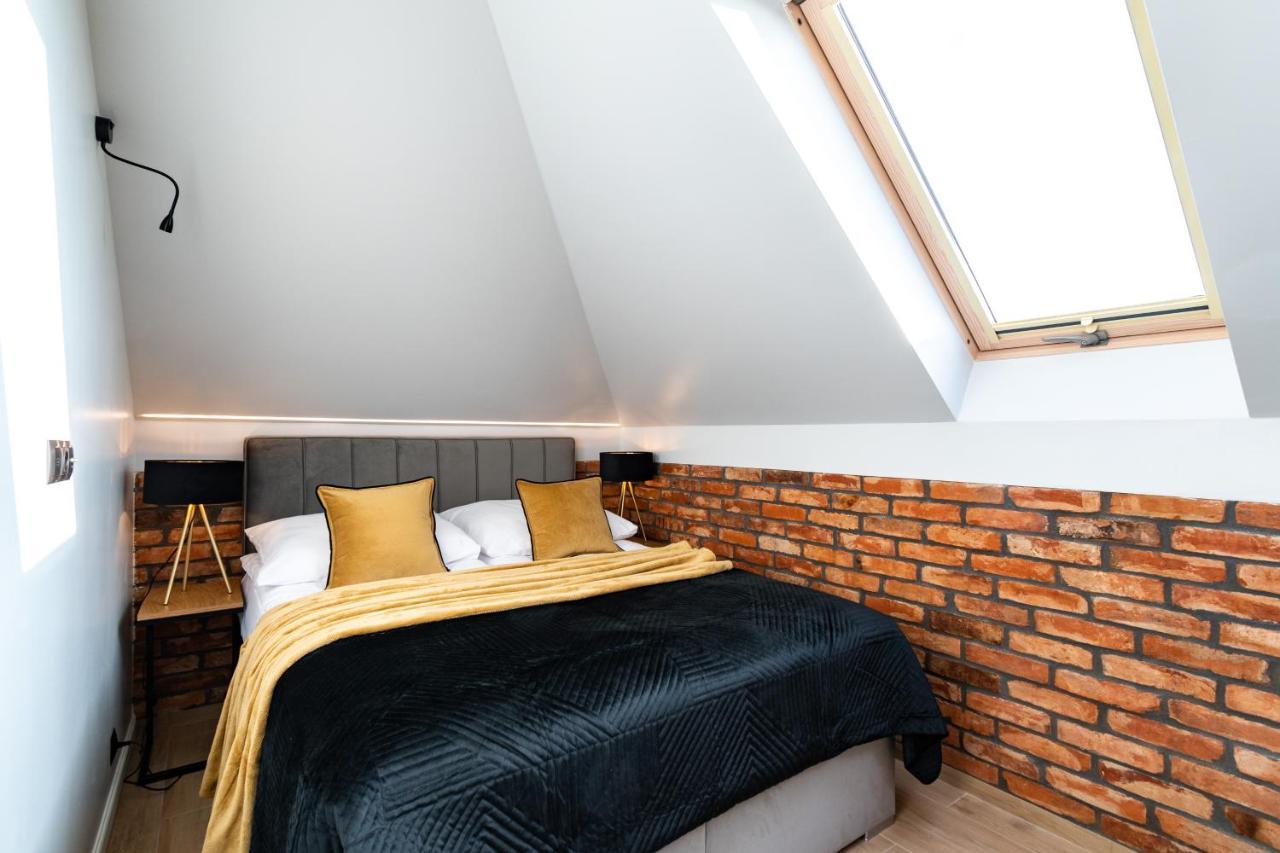 Family Resort Ustka - Domki Dwupoziomowe Z Basenem ภายนอก รูปภาพ
